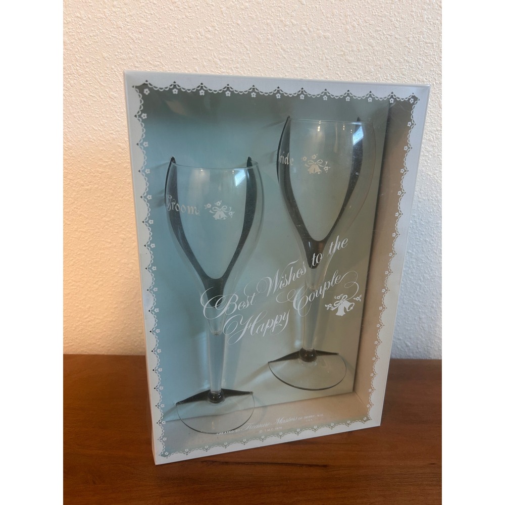 Vintage 1979 Treasure Masters Bride Groom Champagne Flutes Wedding Toast Set Box